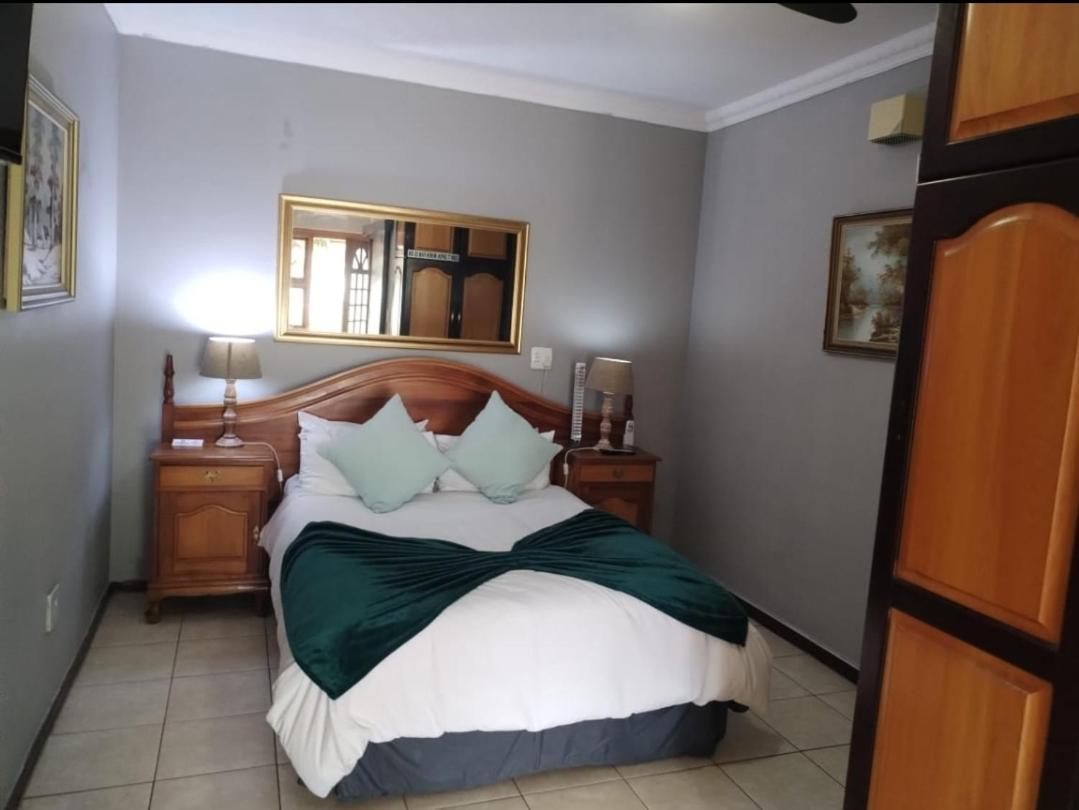 Lagoon Breeze Guest House Knysna Exterior photo