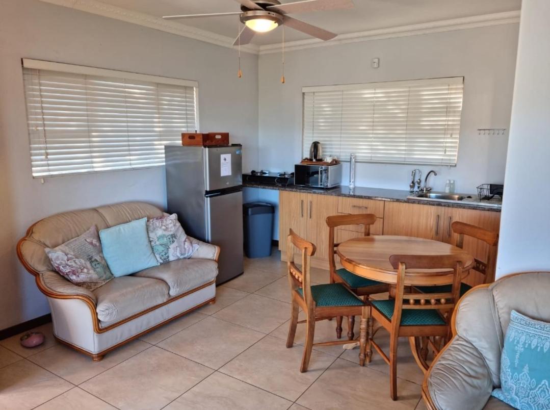 Lagoon Breeze Guest House Knysna Exterior photo