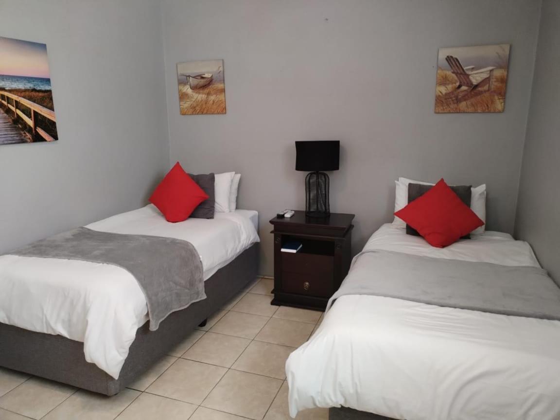 Lagoon Breeze Guest House Knysna Exterior photo